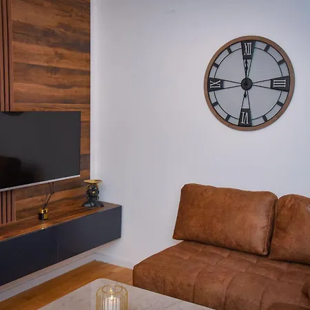 Suncani Horizonti Apartment *